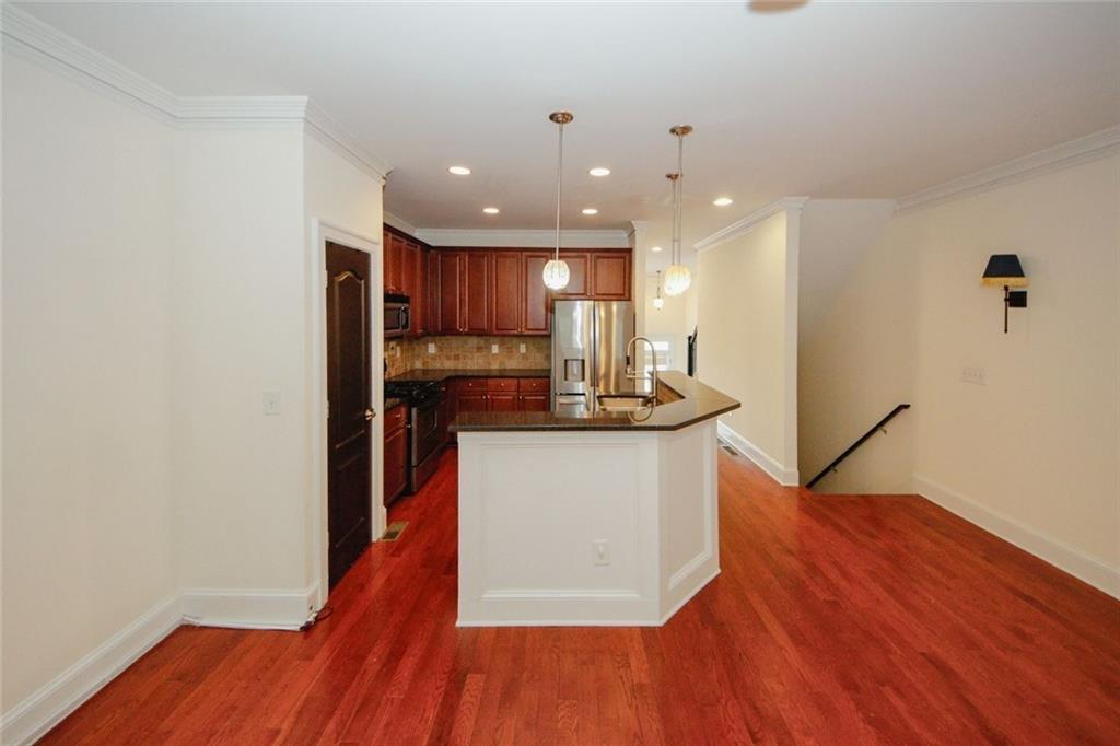 2418 Dresden Parc Circle NE