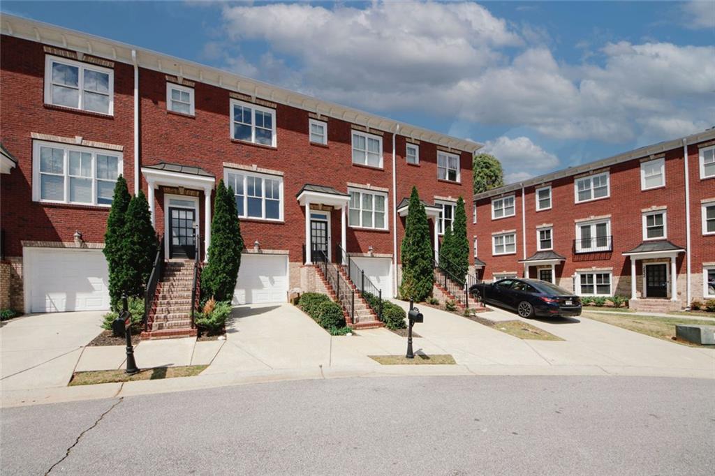 2418 Dresden Parc Circle NE