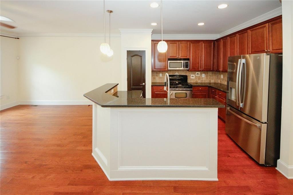 2418 Dresden Parc Circle NE