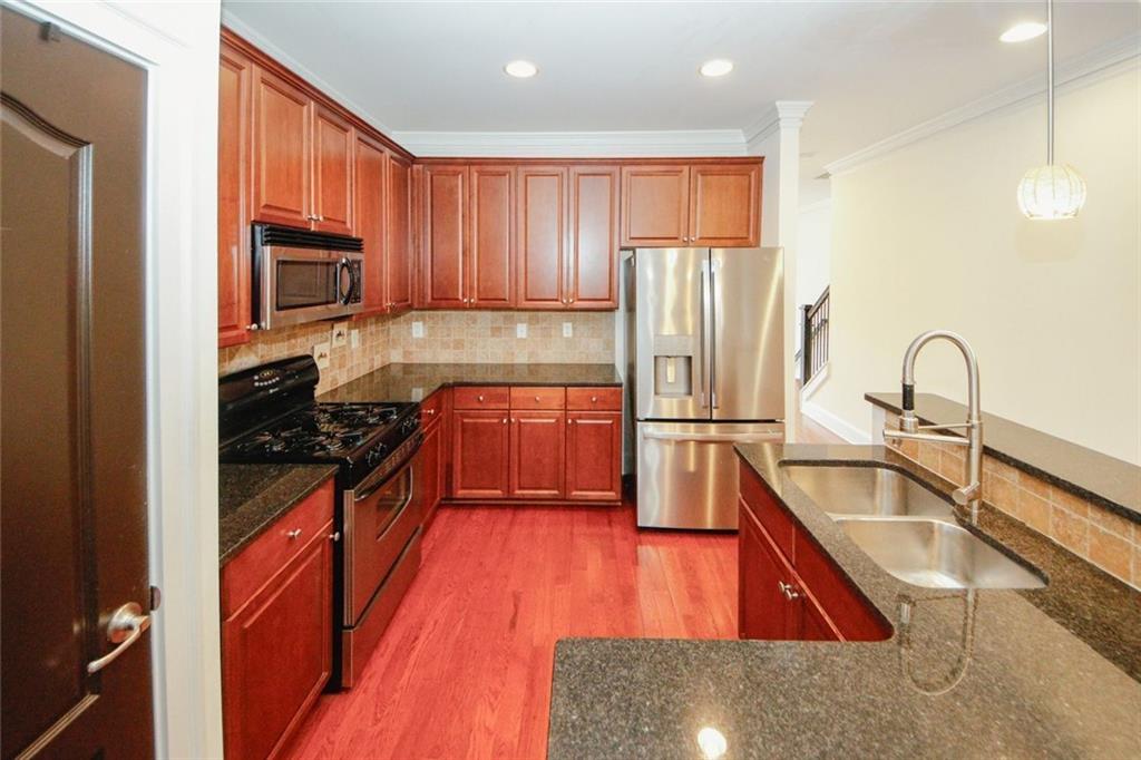 2418 Dresden Parc Circle NE
