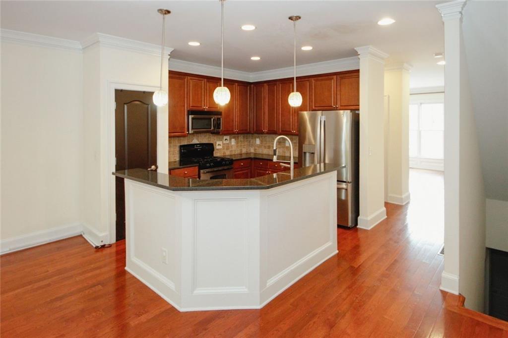 2418 Dresden Parc Circle NE