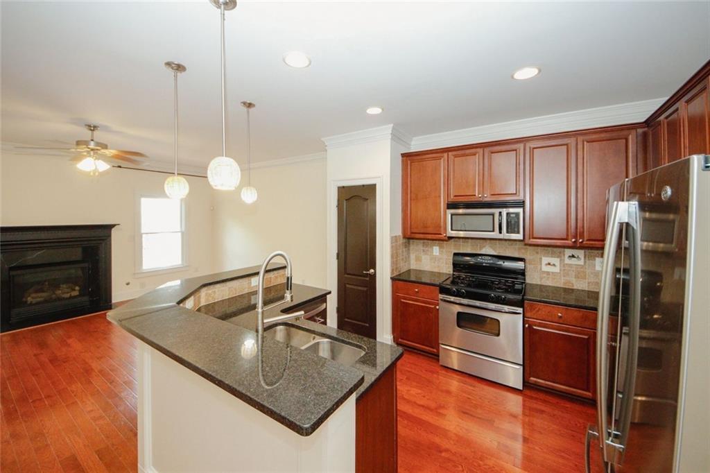 2418 Dresden Parc Circle NE