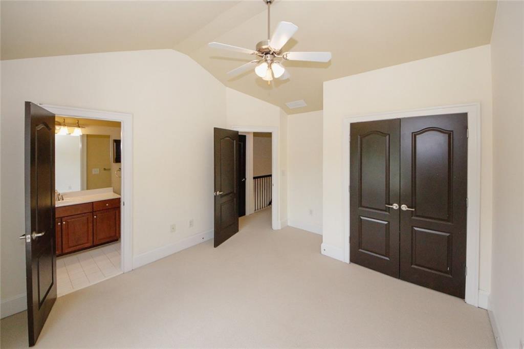 2418 Dresden Parc Circle NE
