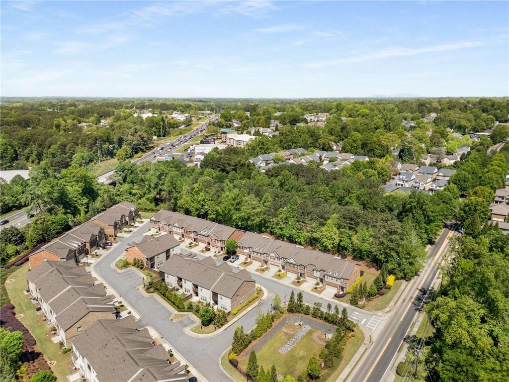 1983 Silver Birch Drive SE