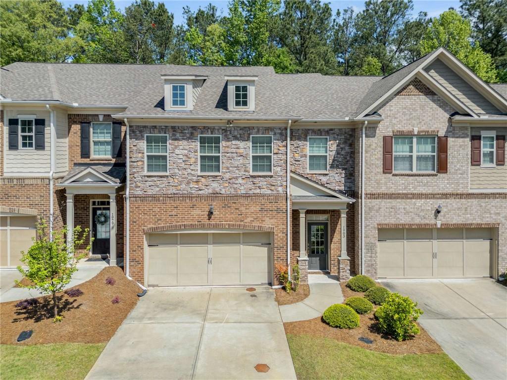 1983 Silver Birch Drive SE
