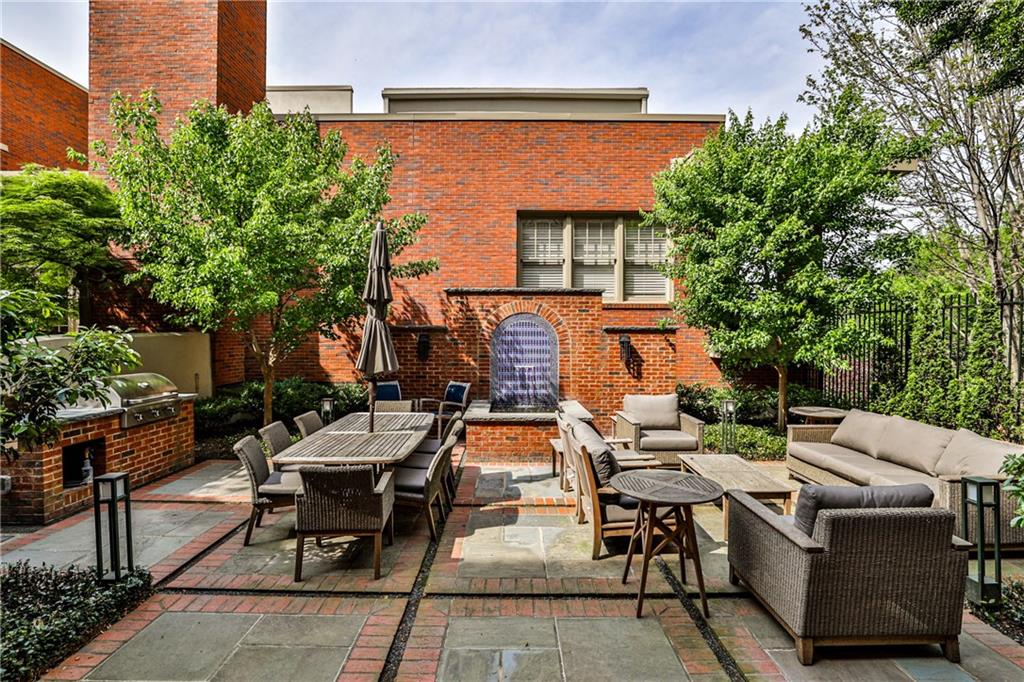 273 12th Street NE Unit 313