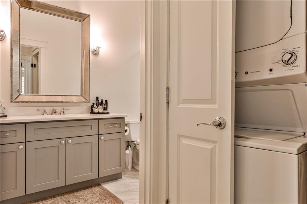 273 12th Street NE Unit 313