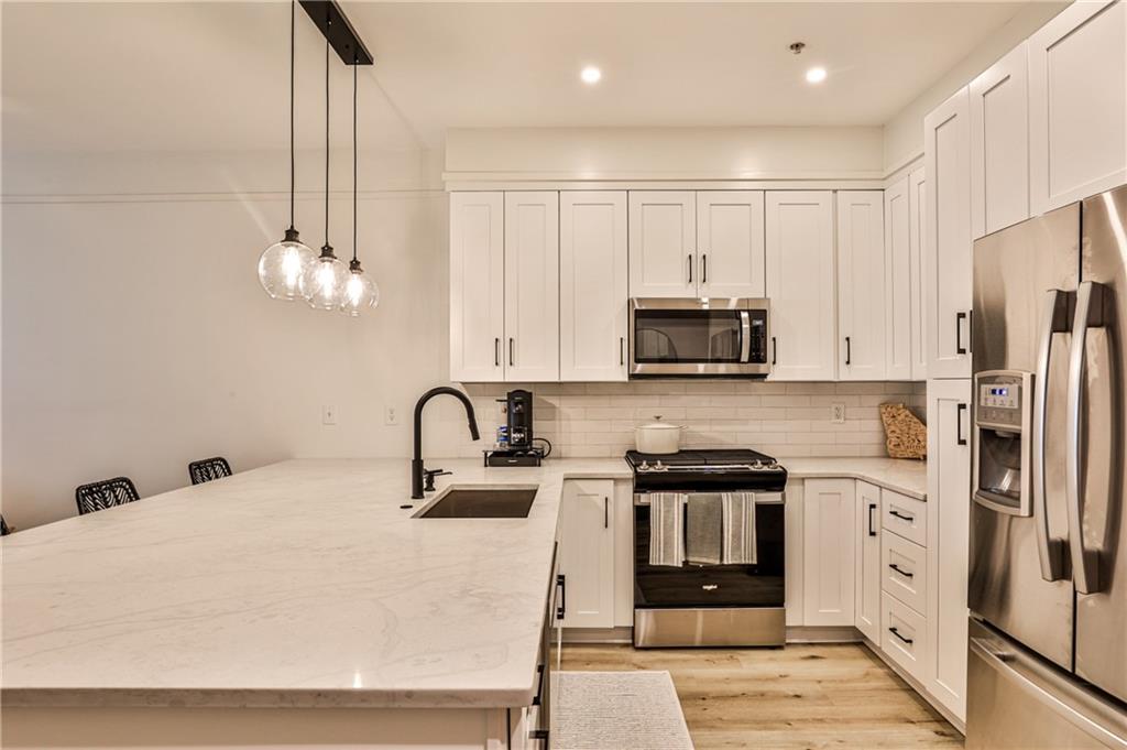 273 12th Street NE Unit 313