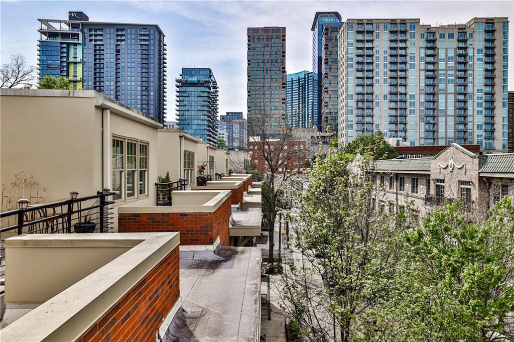 273 12th Street NE Unit 313