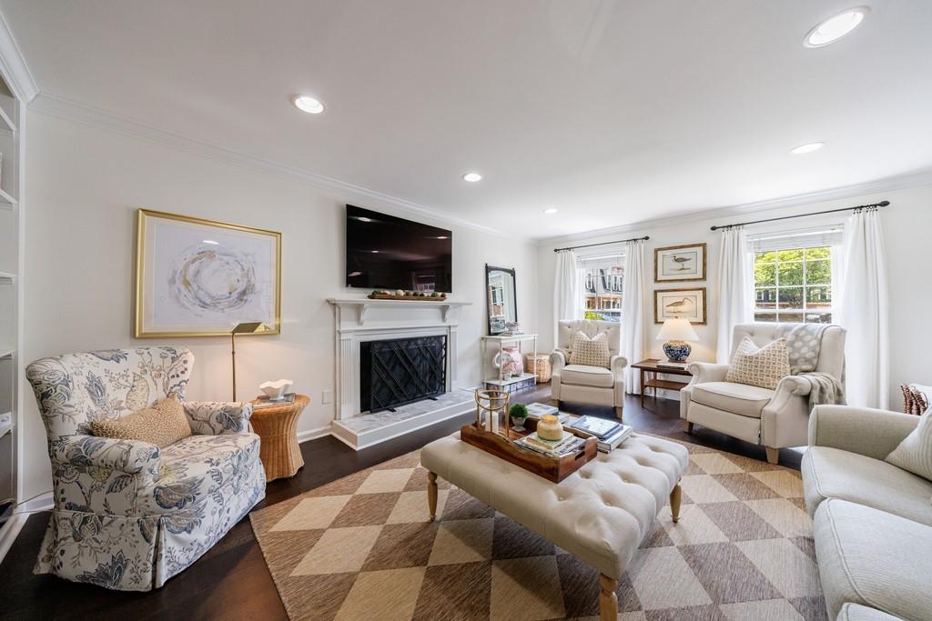 12 Valley Forge Place NW Unit 215