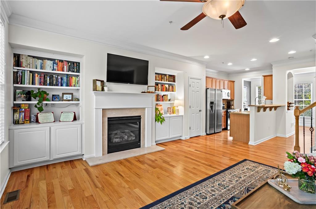 1723 Highlands View SE