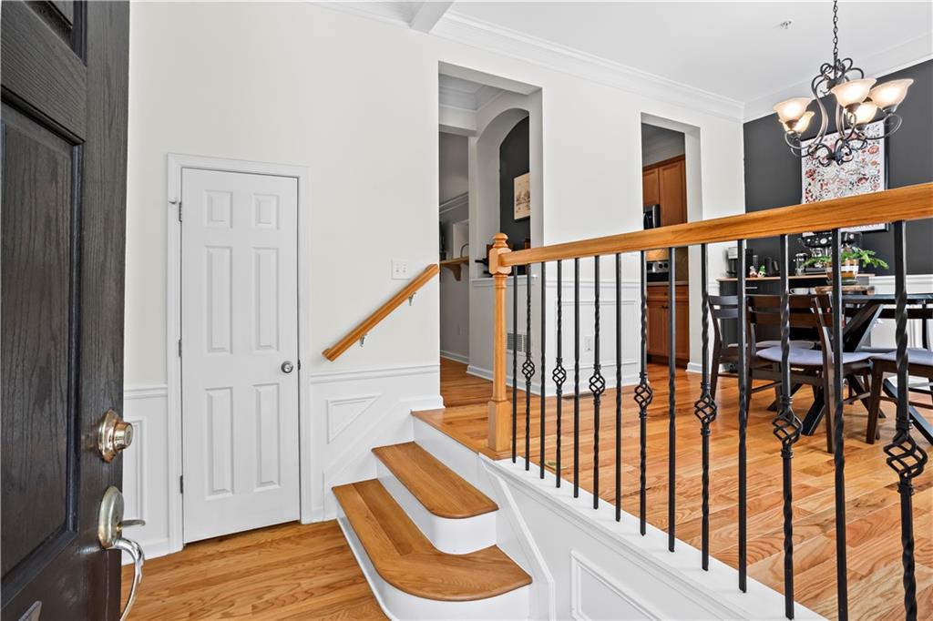 1723 Highlands View SE