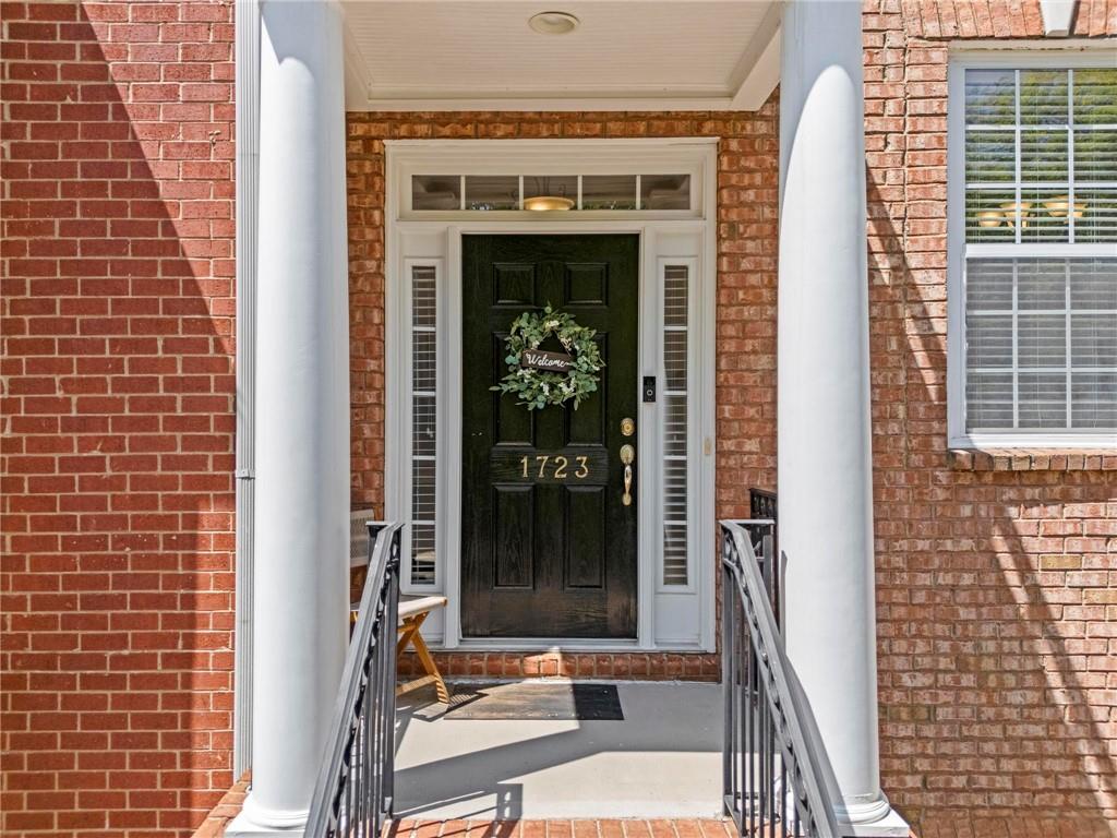 1723 Highlands View SE
