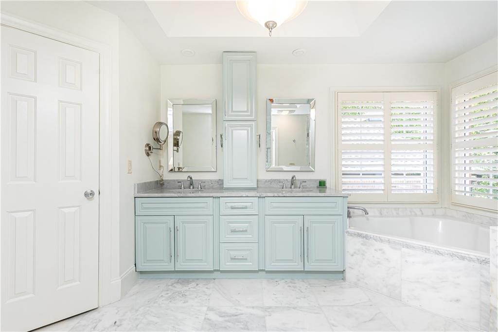 3759 Wescott Cove NE