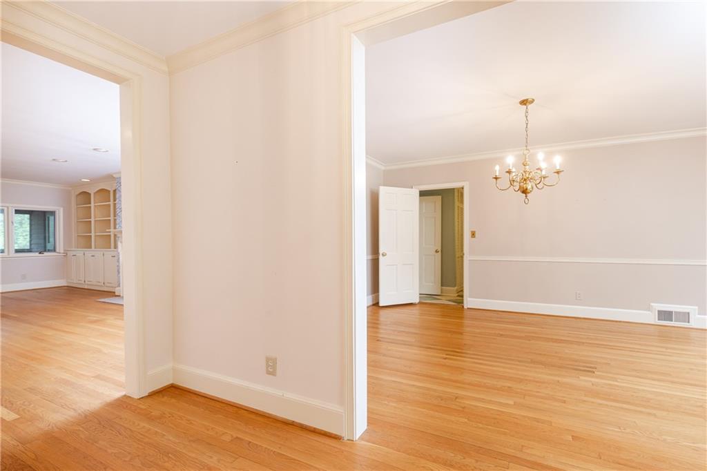 1894 W Wesley Road NW