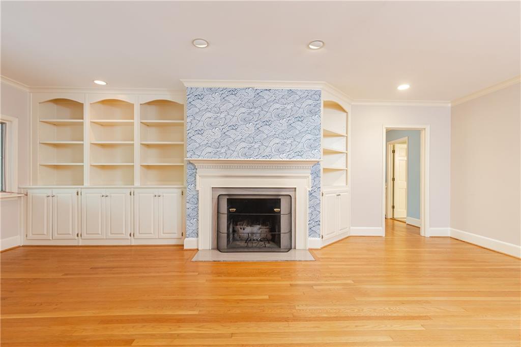 1894 W Wesley Road NW