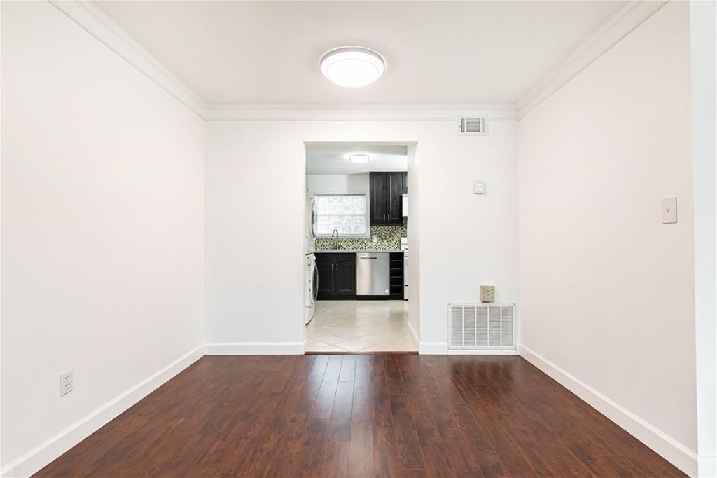 5672 Kingsport Drive Unit 4