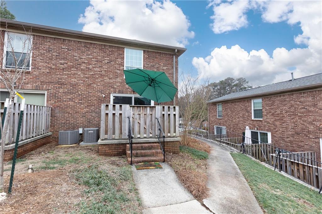 5672 Kingsport Drive Unit 4