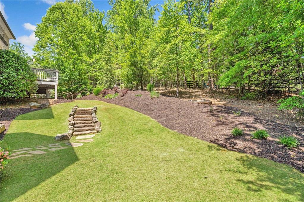 330 Plantation Way