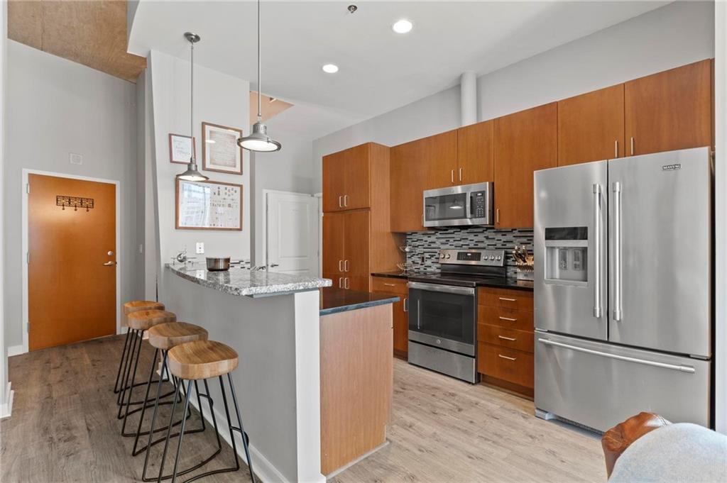 943 Peachtree Street NE Unit 2002