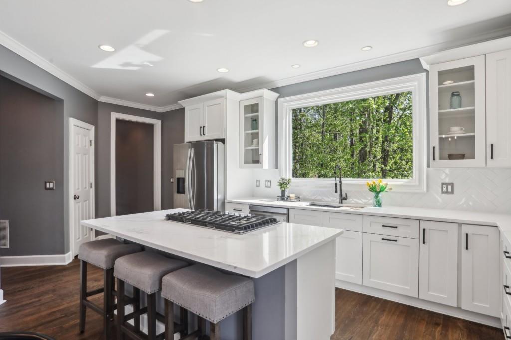 900 Crossfire Ridge NW