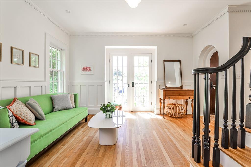 272 Rumson Road NE