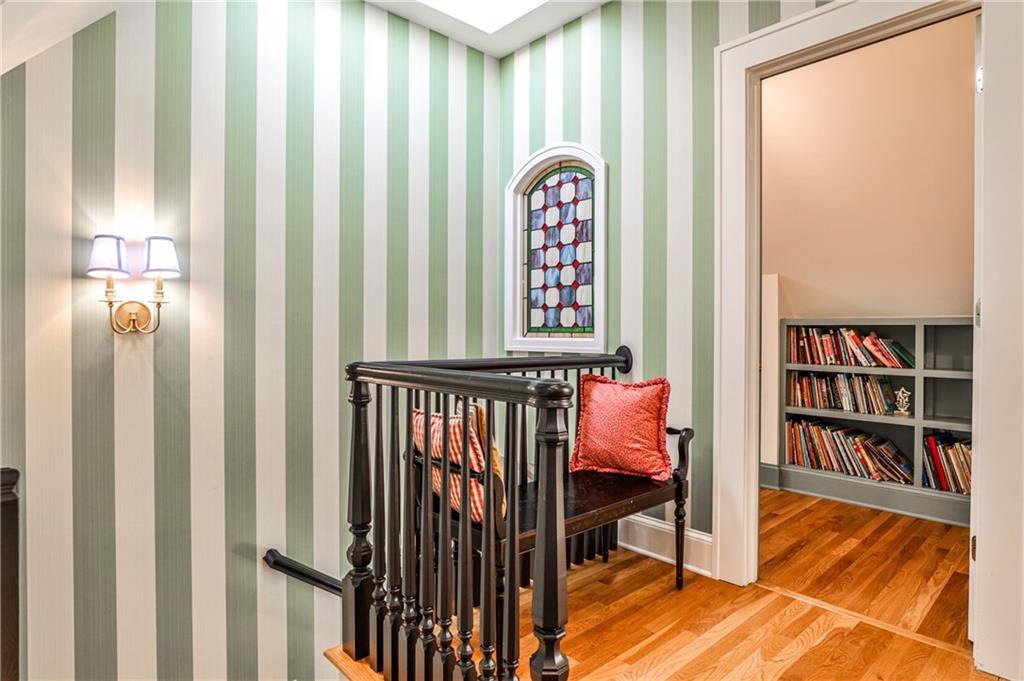 272 Rumson Road NE