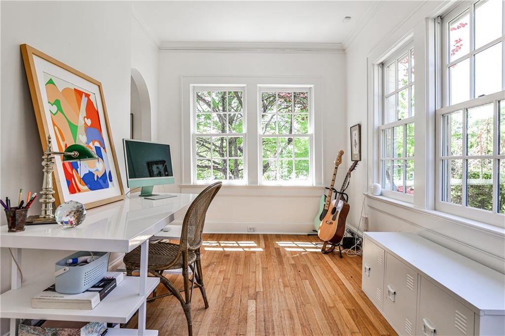 272 Rumson Road NE