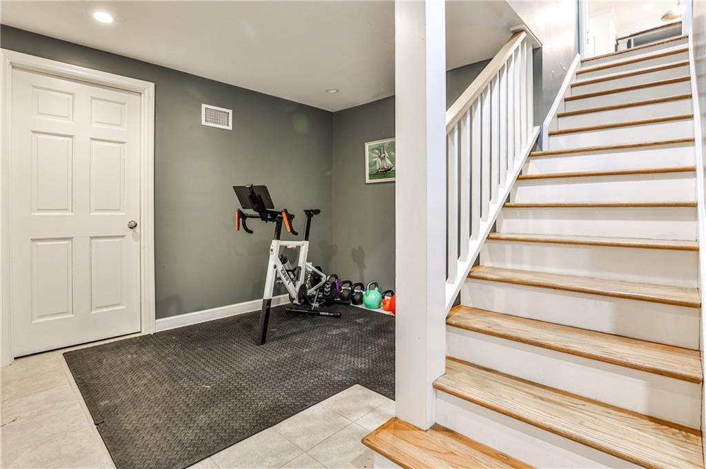 272 Rumson Road NE