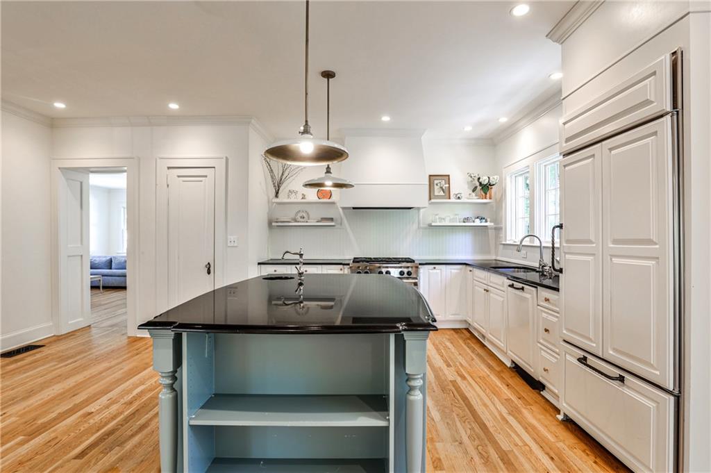 272 Rumson Road NE