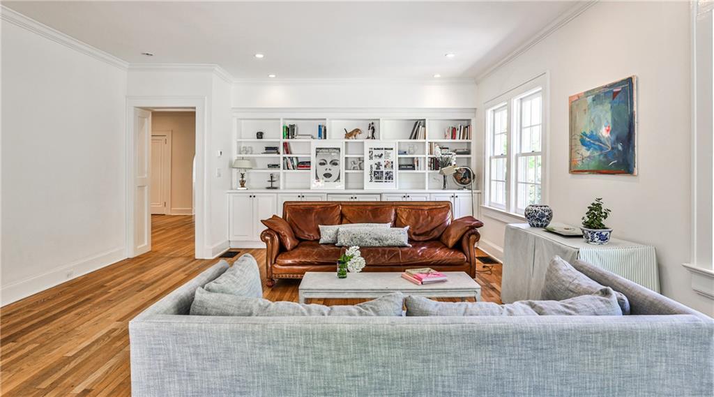 272 Rumson Road NE