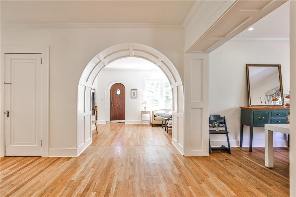 272 Rumson Road NE