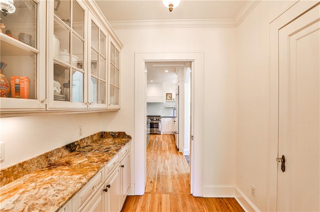 272 Rumson Road NE