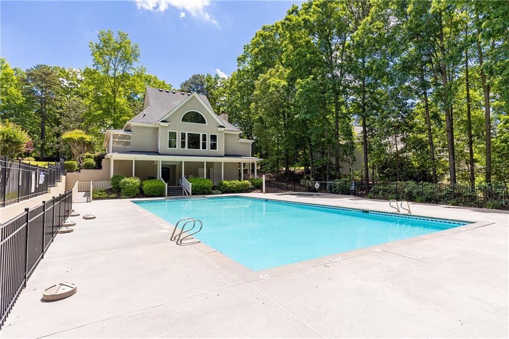415 Morgan Falls Chase