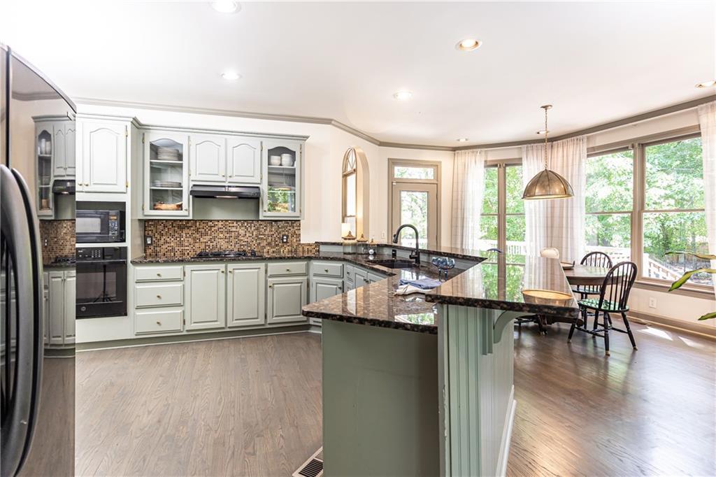 415 Morgan Falls Chase
