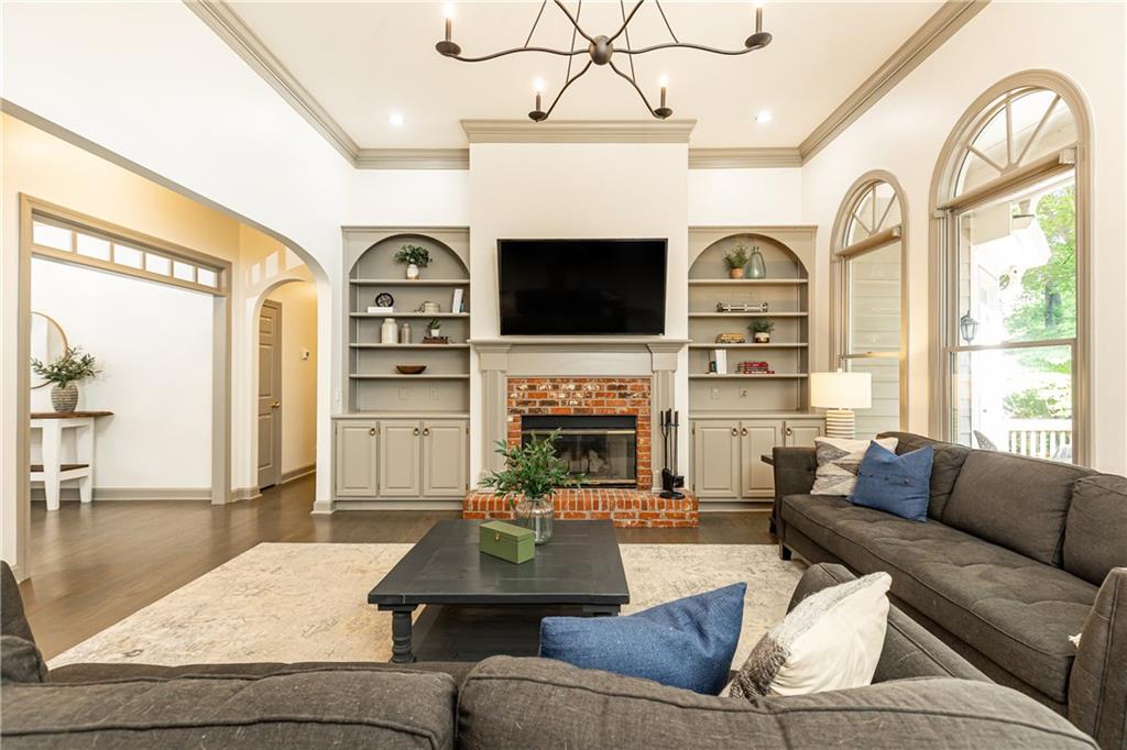 415 Morgan Falls Chase