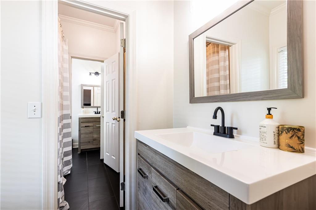 415 Morgan Falls Chase