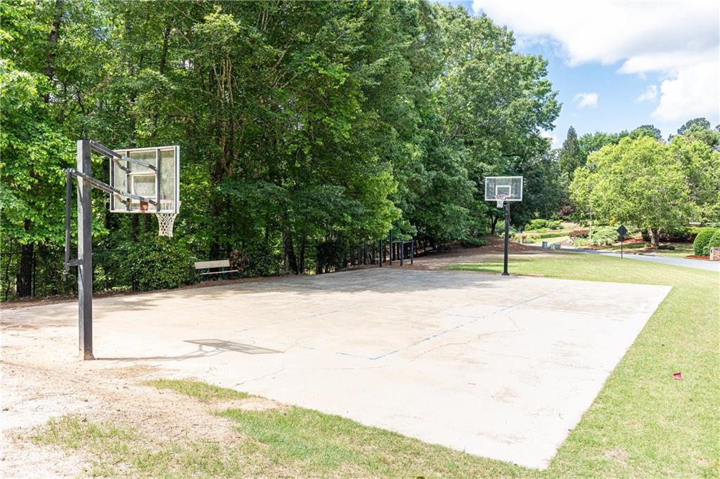 415 Morgan Falls Chase