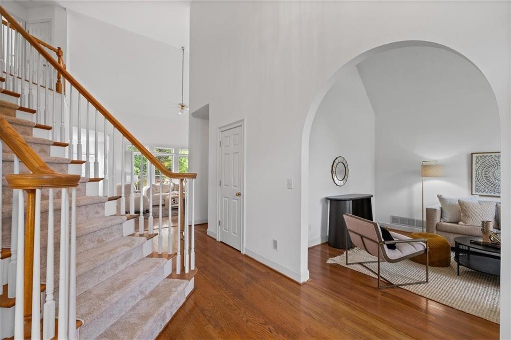 350 Covered Bridge Place SW