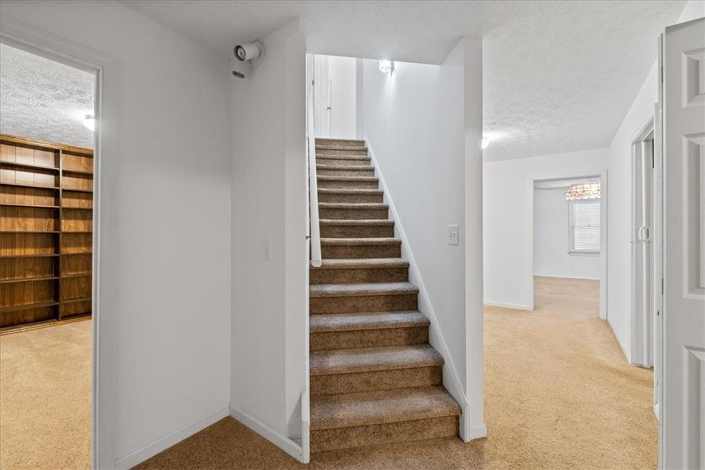 350 Covered Bridge Place SW