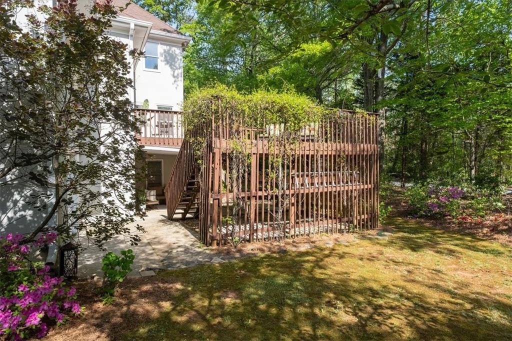 350 Covered Bridge Place SW