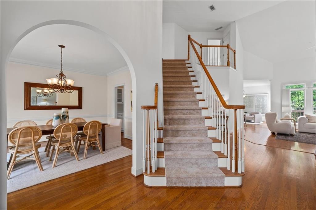 350 Covered Bridge Place SW