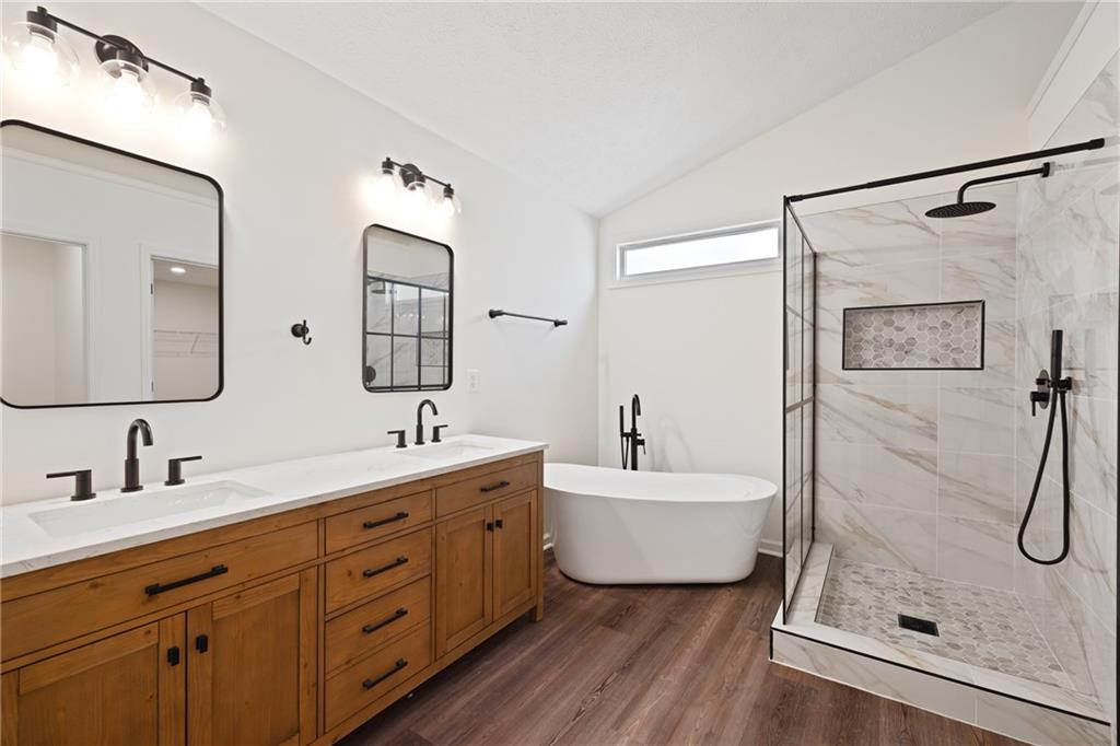 1553 Pinebreeze Drive