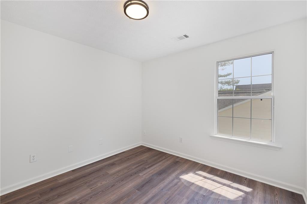 1553 Pinebreeze Drive