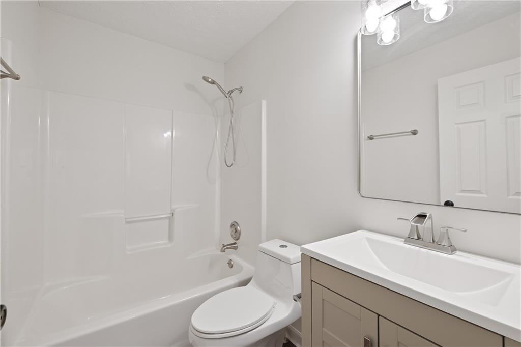 1553 Pinebreeze Drive