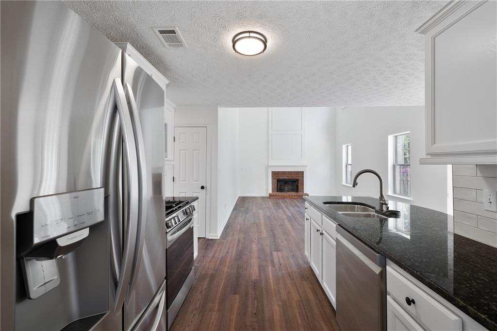 1553 Pinebreeze Drive