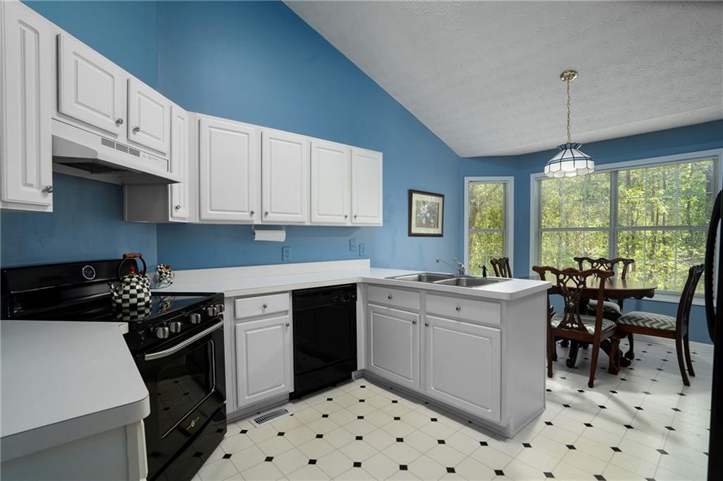836 Monte Lane