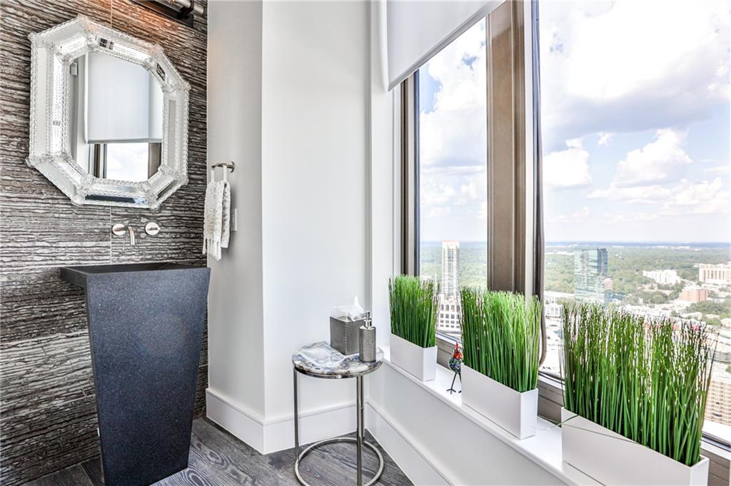 3376 Peachtree Road NE Unit 56