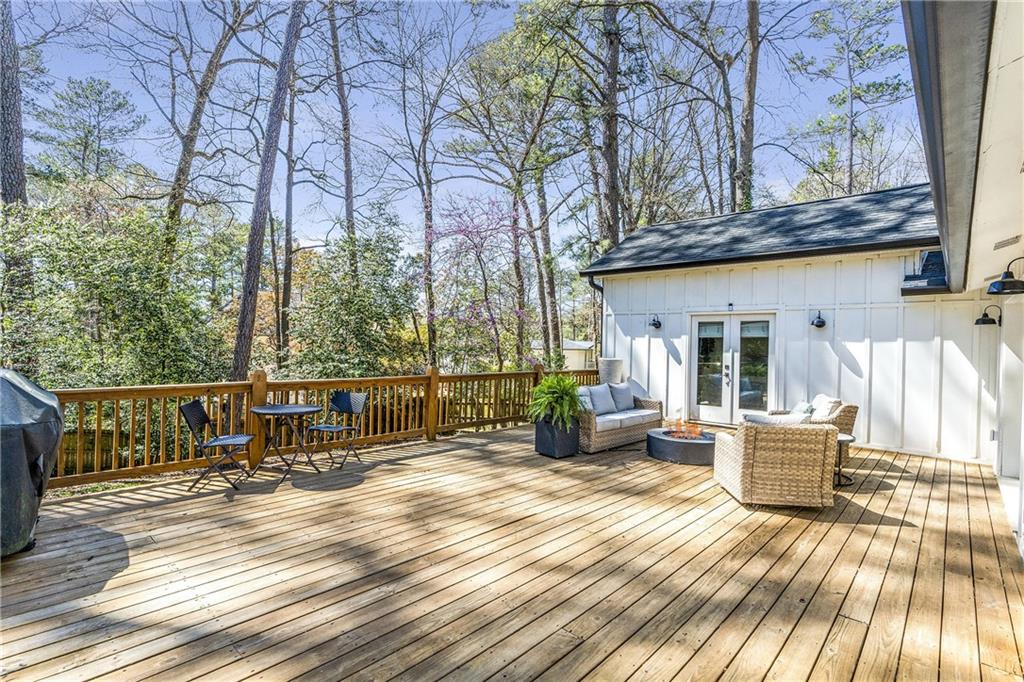 3896 Longview Drive