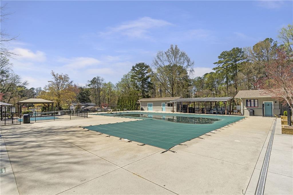 3896 Longview Drive